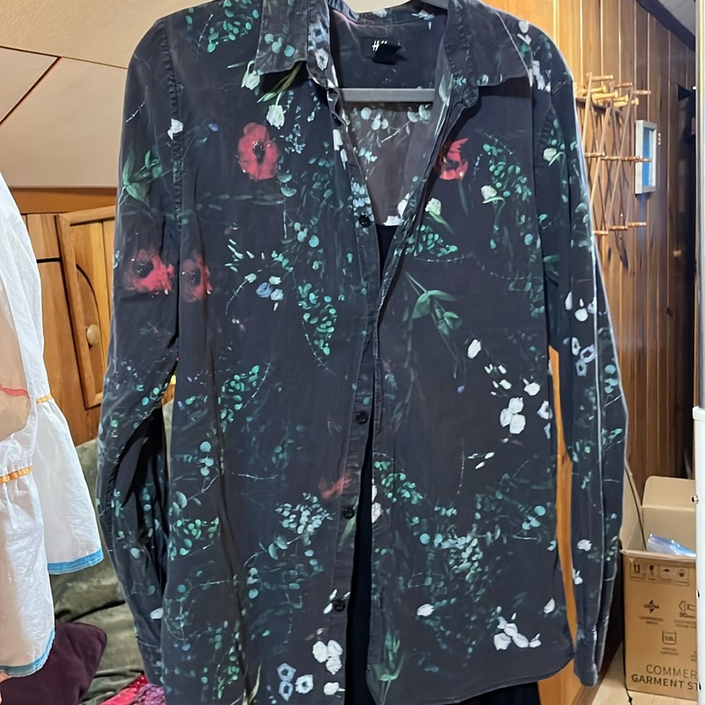 Slim Fit Floral Button Down